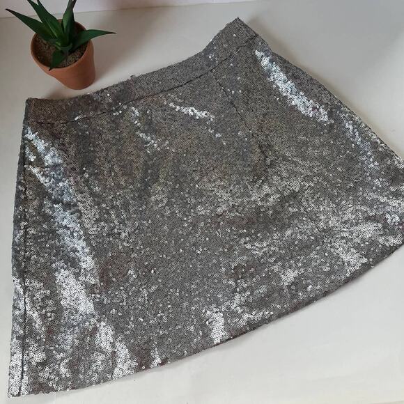 Decree Sequin Mini Skirt Sz M Silver Y2K Clubwear Festival Glam Party Bling - Picture 12 of 12